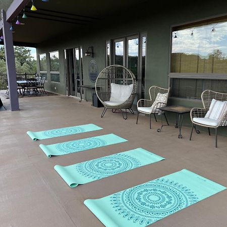 Close To Fresh Creek! Sleeps 12 ~ Amazing Views W/Serene Open Space ~ Hot Tub + Game Room ~ Trails Outside 塞多纳 外观 照片