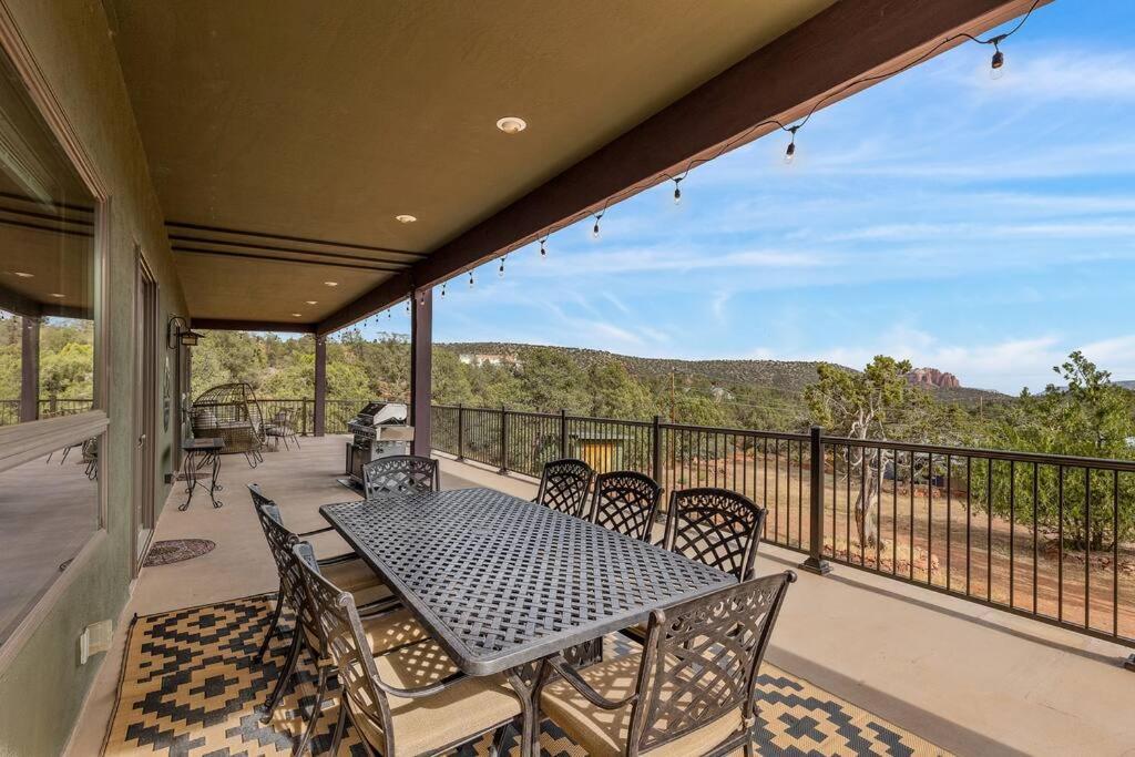 Close To Fresh Creek! Sleeps 12 ~ Amazing Views W/Serene Open Space ~ Hot Tub + Game Room ~ Trails Outside 塞多纳 外观 照片