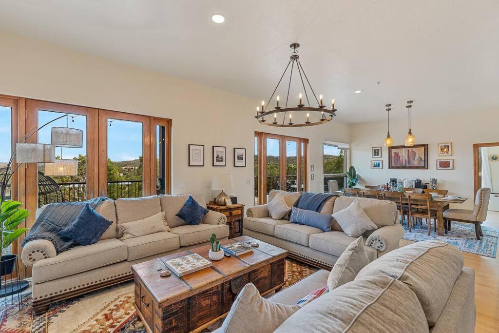 Close To Fresh Creek! Sleeps 12 ~ Amazing Views W/Serene Open Space ~ Hot Tub + Game Room ~ Trails Outside 塞多纳 外观 照片