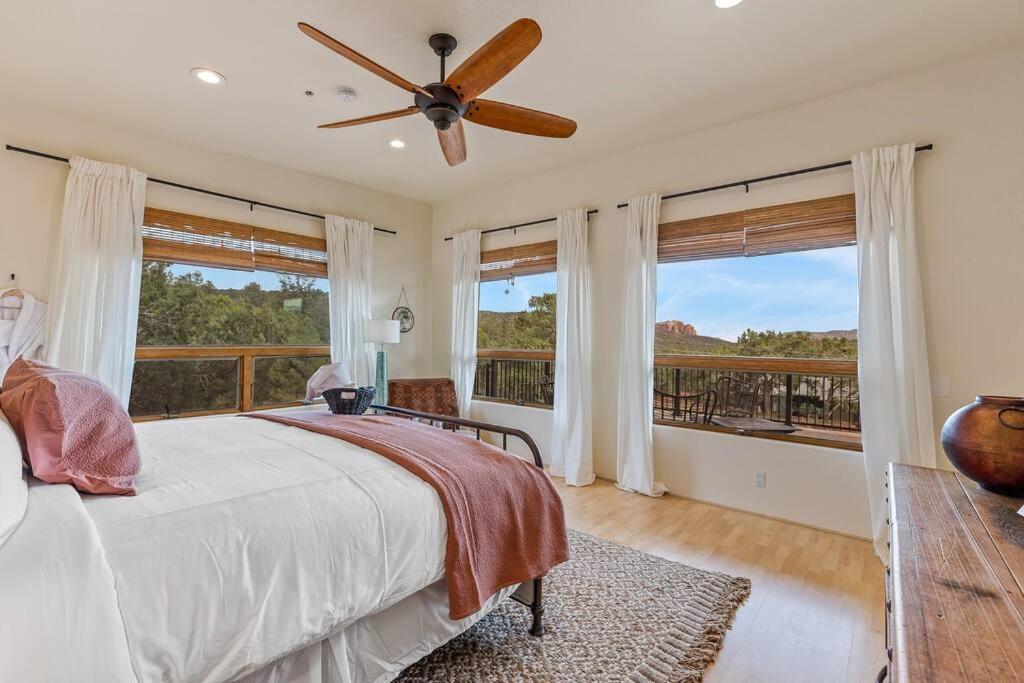 Close To Fresh Creek! Sleeps 12 ~ Amazing Views W/Serene Open Space ~ Hot Tub + Game Room ~ Trails Outside 塞多纳 外观 照片