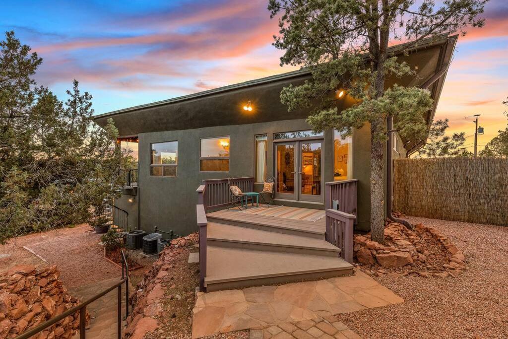 Close To Fresh Creek! Sleeps 12 ~ Amazing Views W/Serene Open Space ~ Hot Tub + Game Room ~ Trails Outside 塞多纳 外观 照片