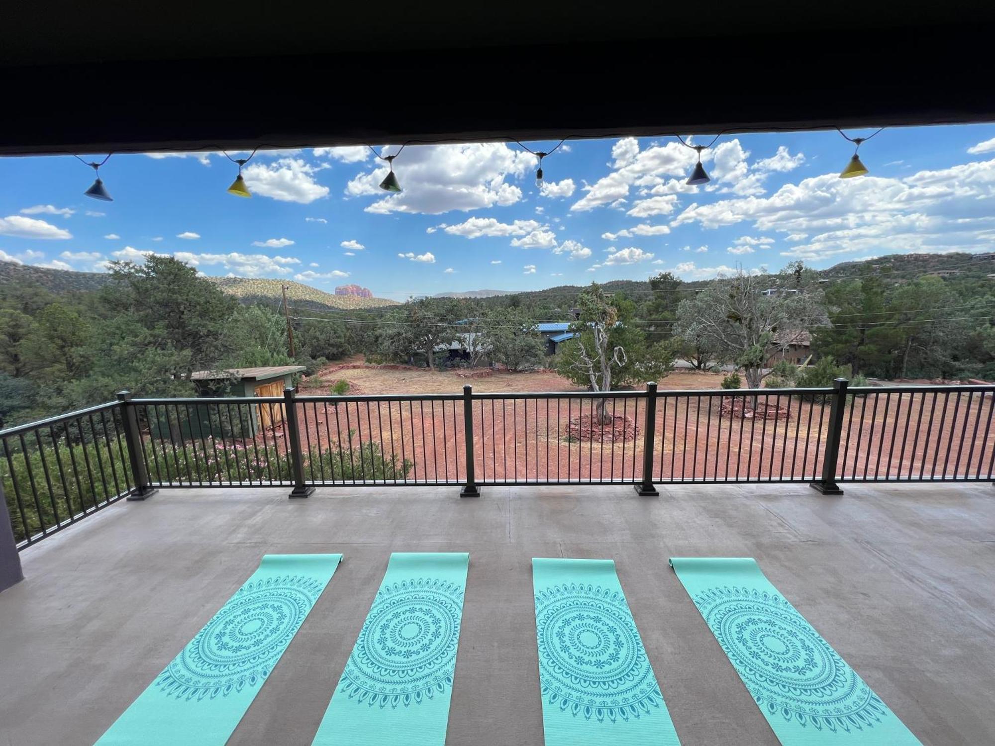 Close To Fresh Creek! Sleeps 12 ~ Amazing Views W/Serene Open Space ~ Hot Tub + Game Room ~ Trails Outside 塞多纳 外观 照片